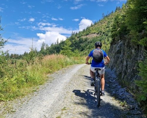E-MTB bergpaden met uitzicht