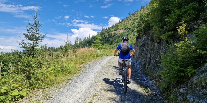 E-MTB bergpaden met uitzicht