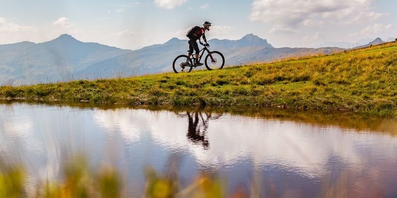 E-MTB Berg Panorama met Bergmeer